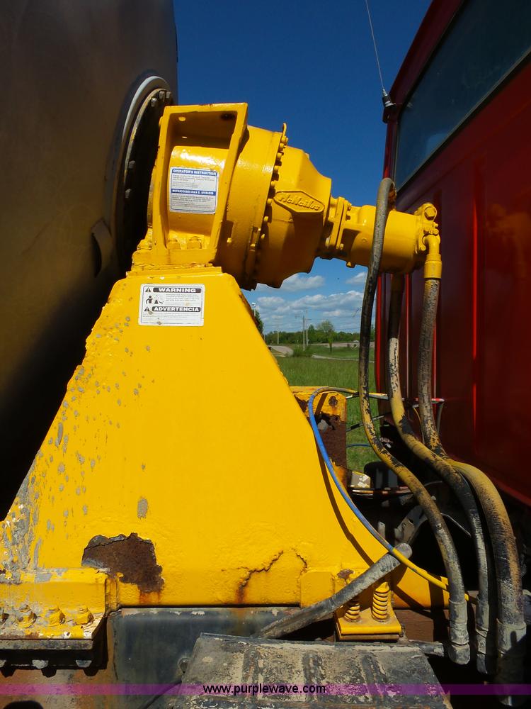 image for item L2024 1994 Ford LT8000 mixer truck