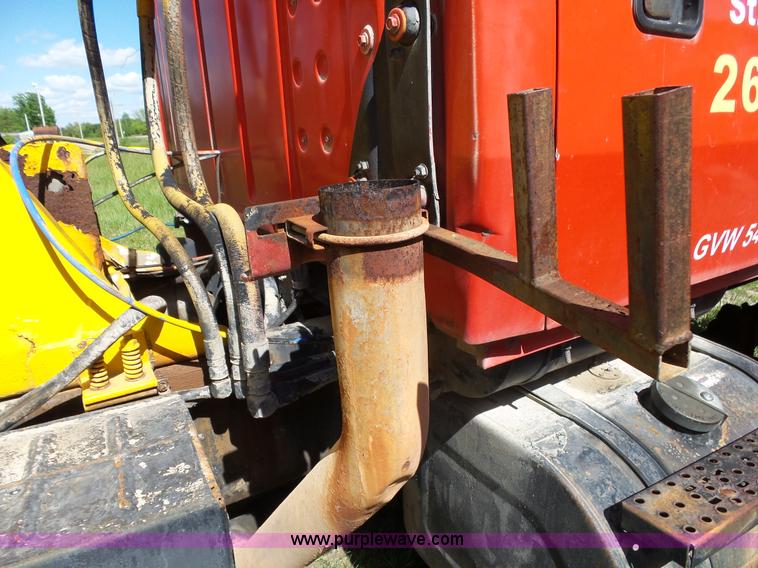 image for item L2024 1994 Ford LT8000 mixer truck