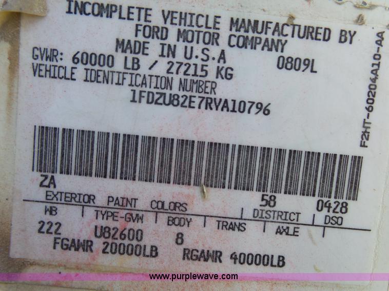 image for item L2024 1994 Ford LT8000 mixer truck