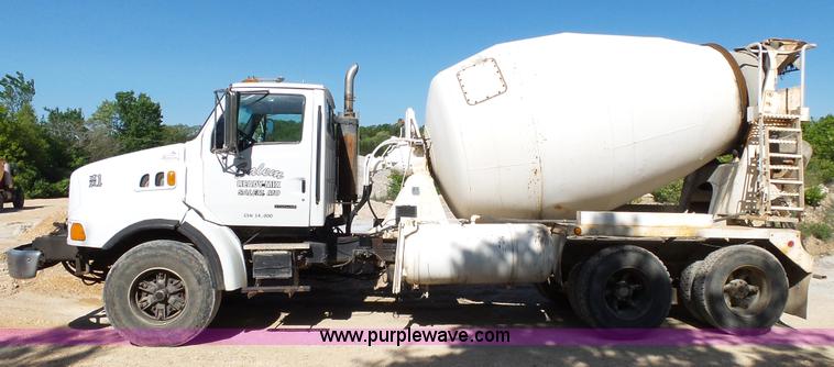 image for item L2025 1999 Sterling A9500 mixer truck