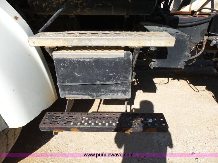 image for item L2025 1999 Sterling A9500 mixer truck