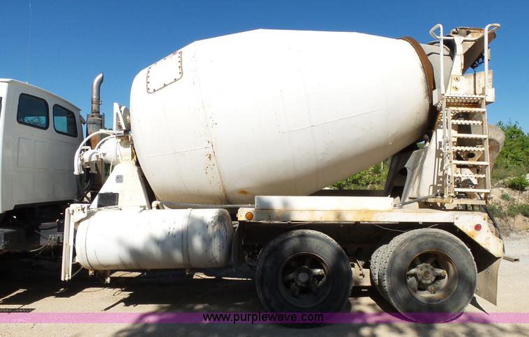 image for item L2025 1999 Sterling A9500 mixer truck