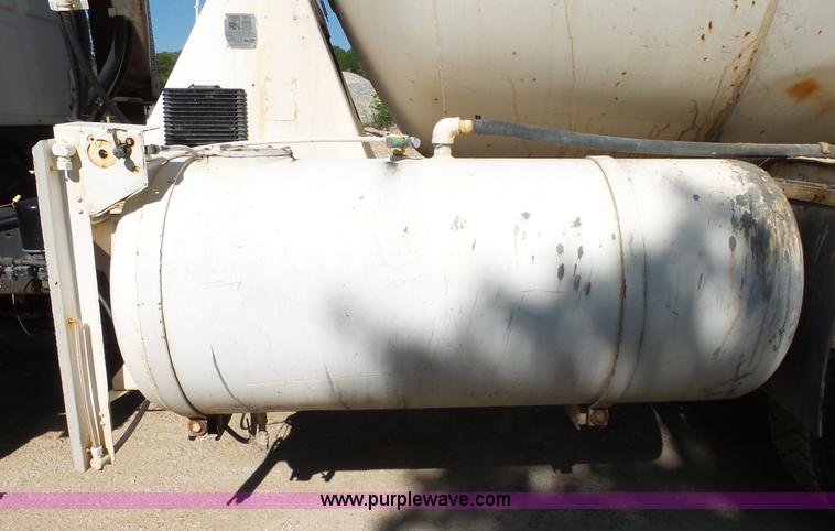 image for item L2025 1999 Sterling A9500 mixer truck