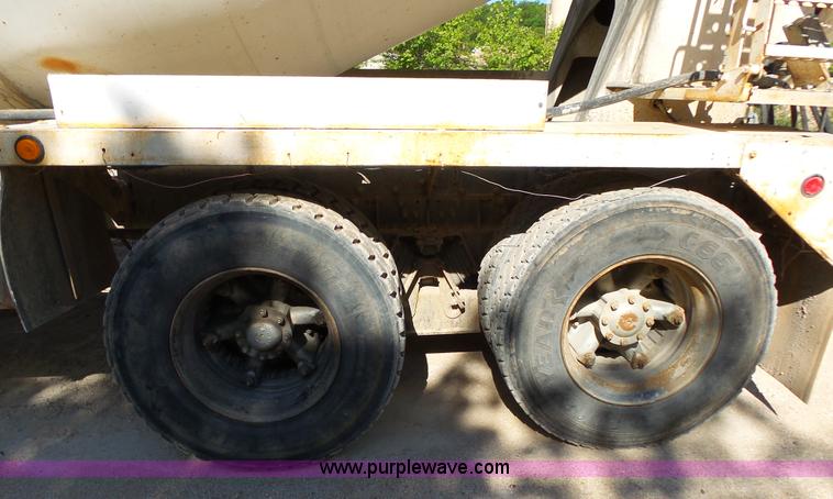 image for item L2025 1999 Sterling A9500 mixer truck