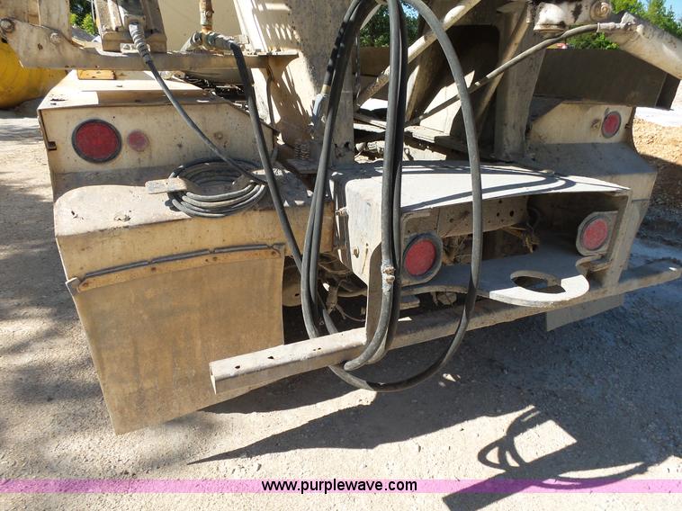 image for item L2025 1999 Sterling A9500 mixer truck