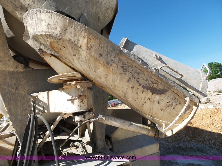 image for item L2025 1999 Sterling A9500 mixer truck