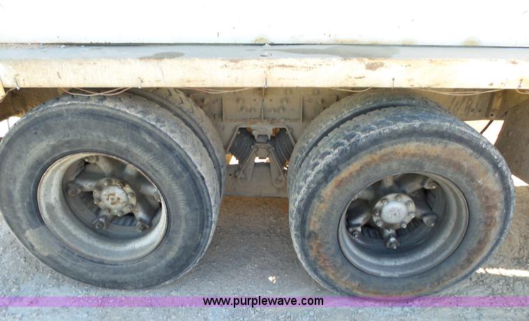 image for item L2025 1999 Sterling A9500 mixer truck