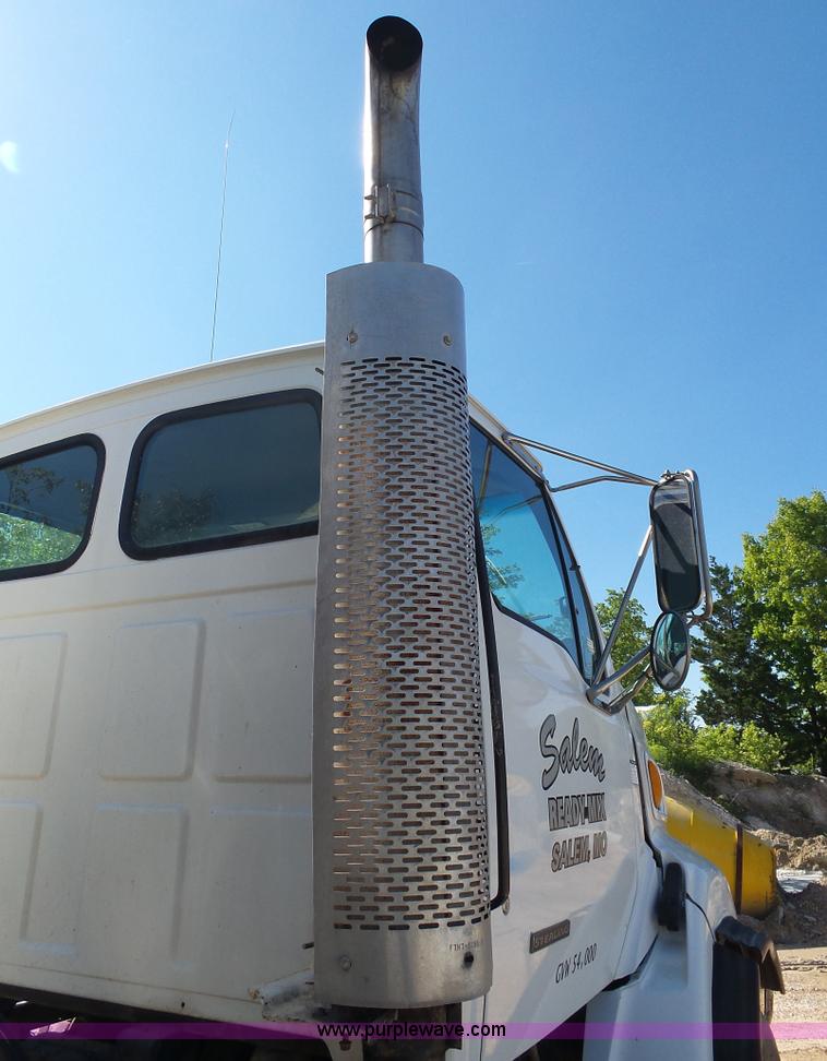 image for item L2025 1999 Sterling A9500 mixer truck