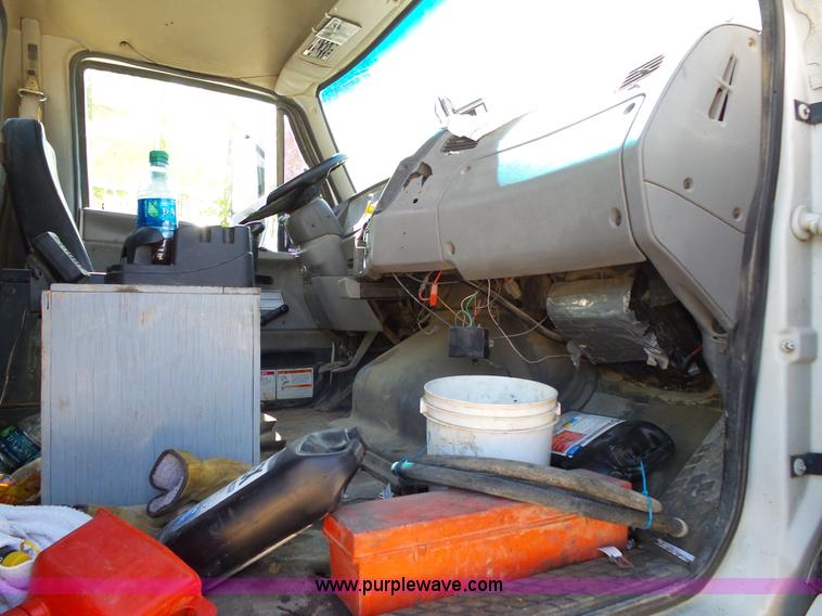 image for item L2025 1999 Sterling A9500 mixer truck