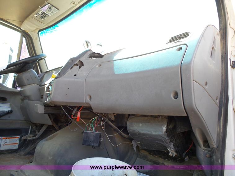 image for item L2025 1999 Sterling A9500 mixer truck