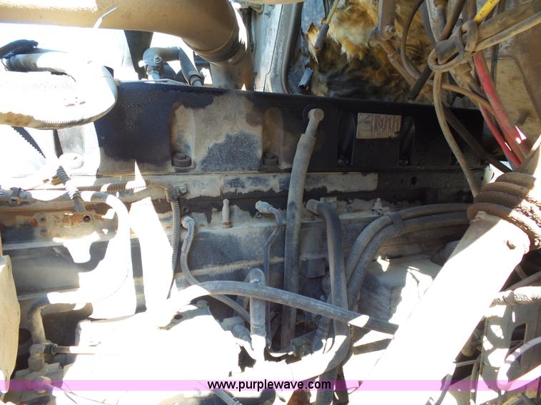 image for item L2025 1999 Sterling A9500 mixer truck