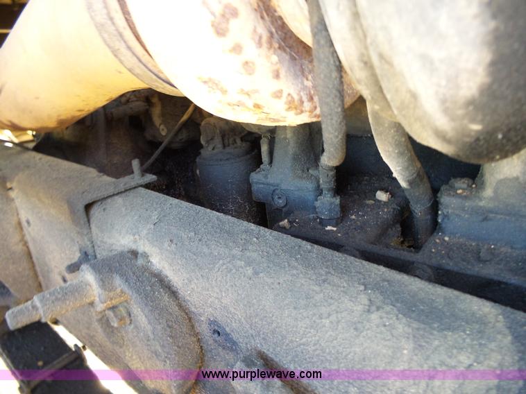 image for item L2025 1999 Sterling A9500 mixer truck