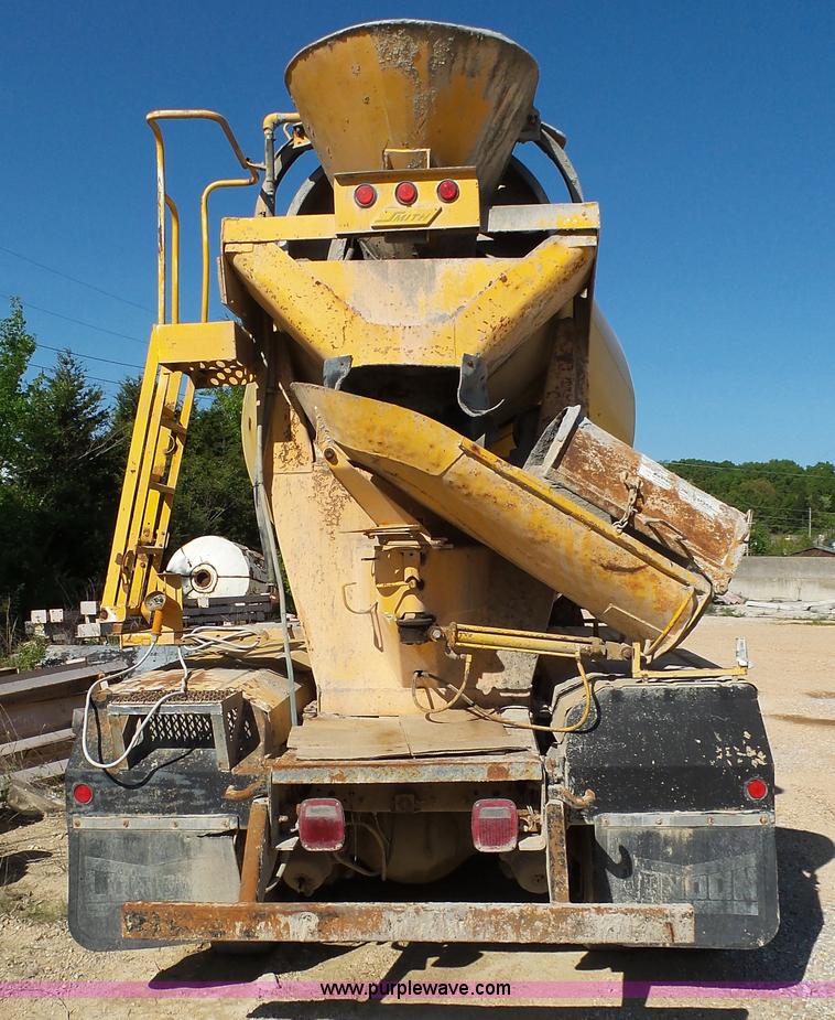 image for item L2026 1997 Ford LT8000 mixer truck