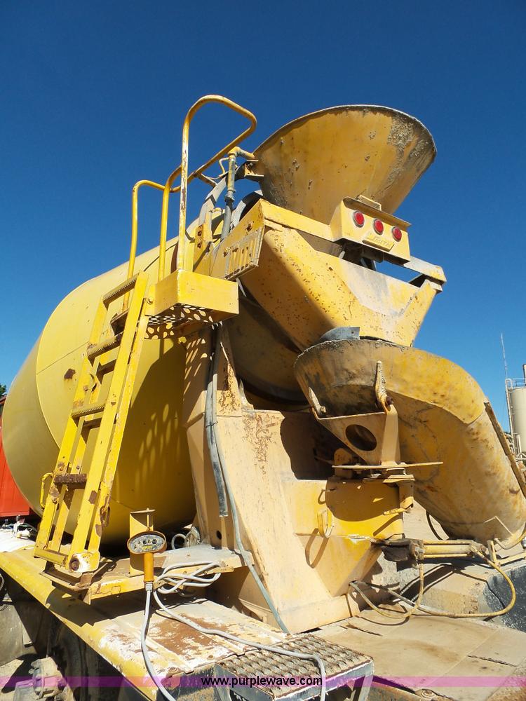 image for item L2026 1997 Ford LT8000 mixer truck