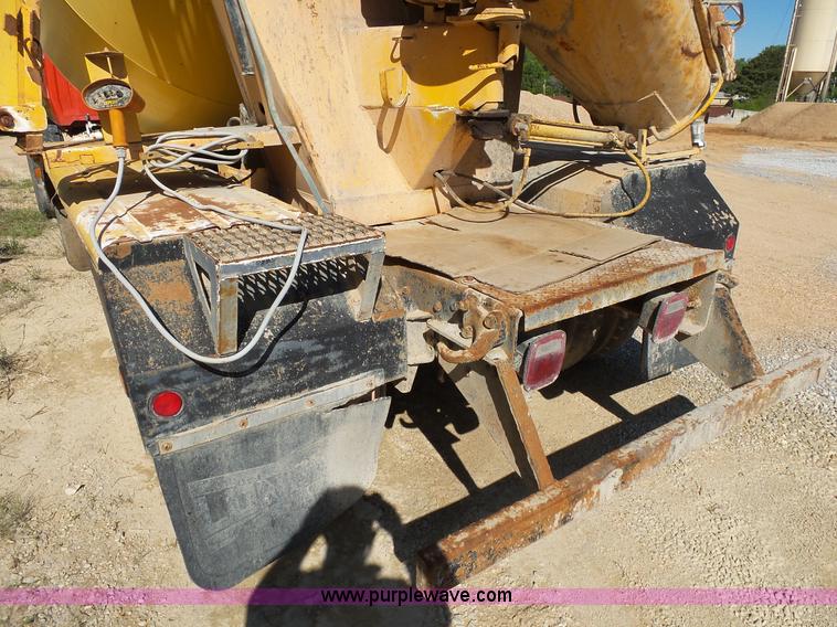 image for item L2026 1997 Ford LT8000 mixer truck