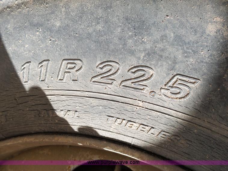 image for item L2026 1997 Ford LT8000 mixer truck