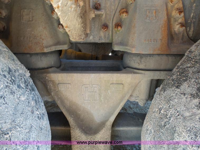 image for item L2026 1997 Ford LT8000 mixer truck