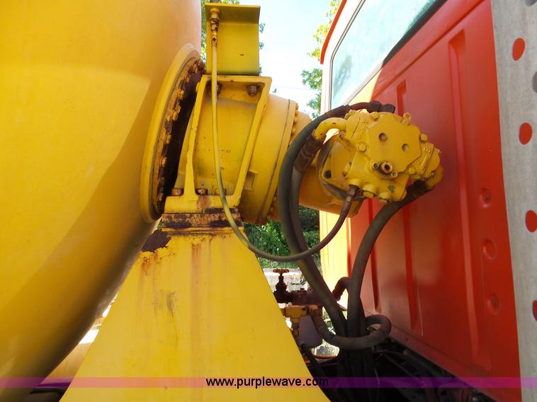 image for item L2026 1997 Ford LT8000 mixer truck