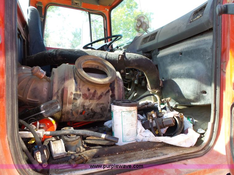 image for item L2026 1997 Ford LT8000 mixer truck