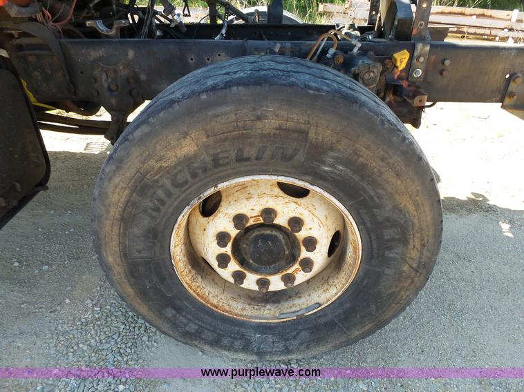 image for item L2026 1997 Ford LT8000 mixer truck