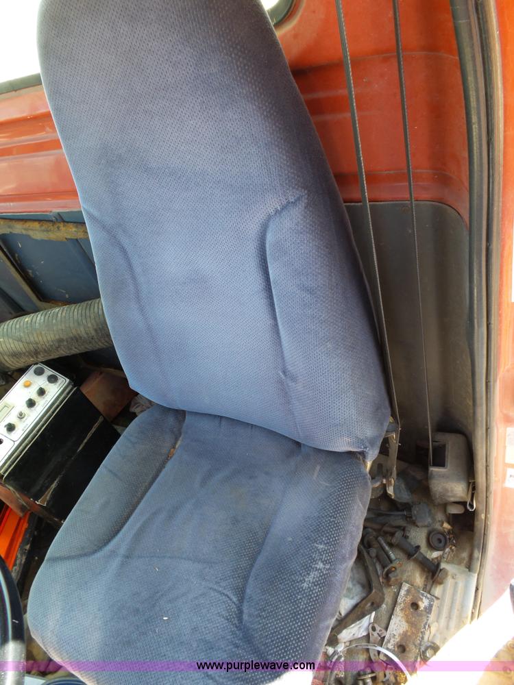 image for item L2026 1997 Ford LT8000 mixer truck