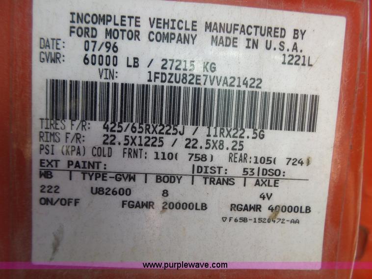 image for item L2026 1997 Ford LT8000 mixer truck