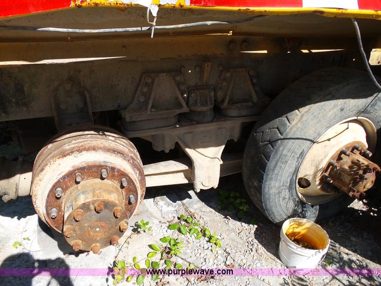 image for item L2027 1994 Ford LT8000 mixer truck