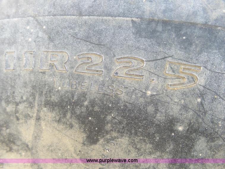 image for item L2027 1994 Ford LT8000 mixer truck
