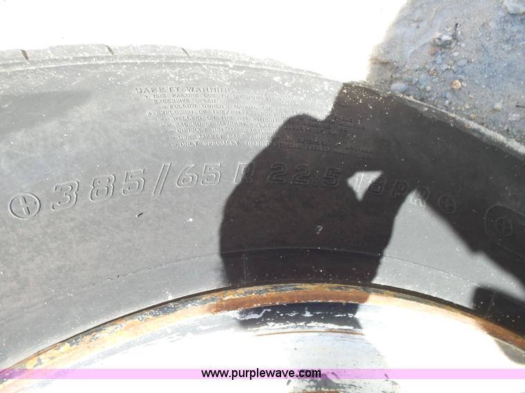 image for item L2027 1994 Ford LT8000 mixer truck