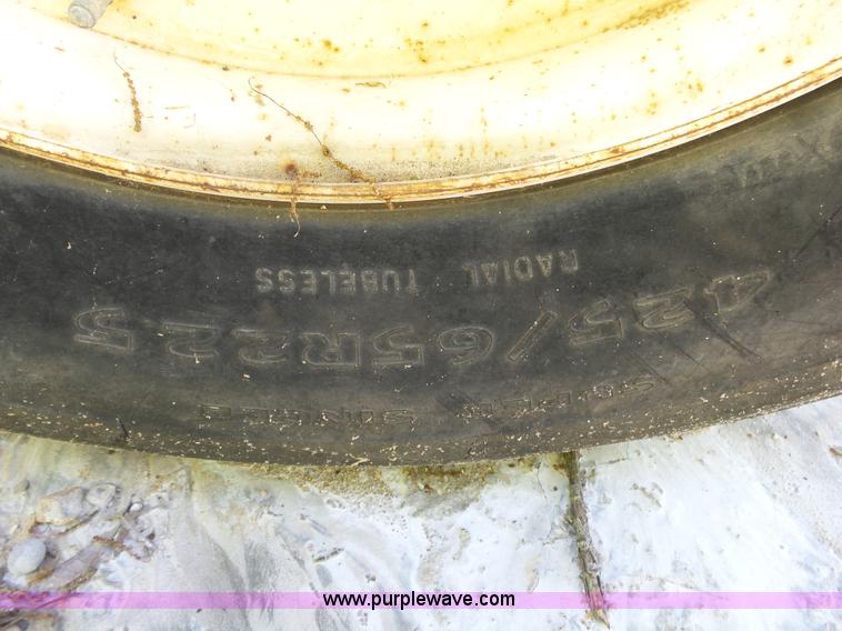 image for item L2027 1994 Ford LT8000 mixer truck