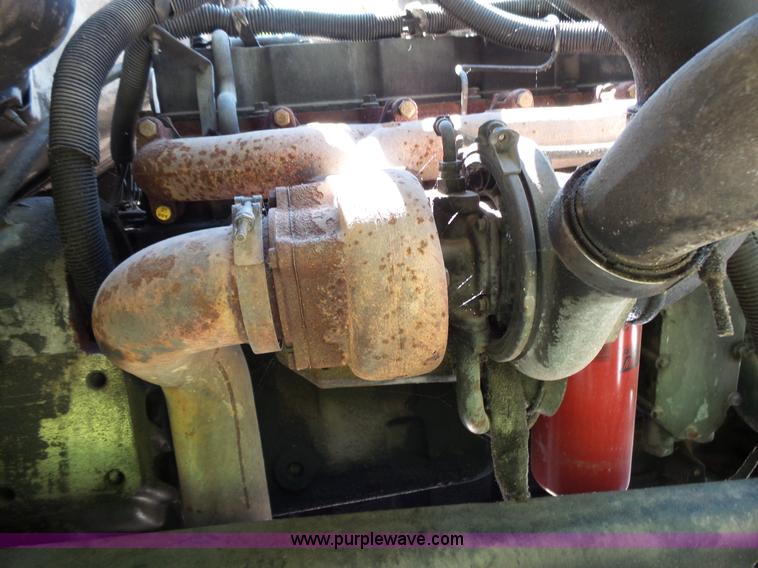 image for item L2027 1994 Ford LT8000 mixer truck