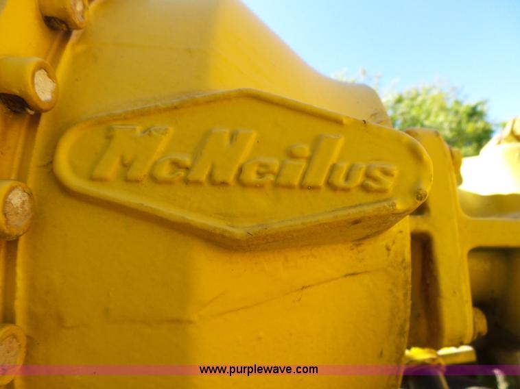 image for item L2029 1994 Ford LT8000 mixer truck