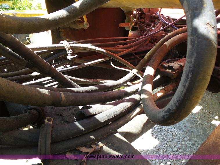 image for item L2029 1994 Ford LT8000 mixer truck