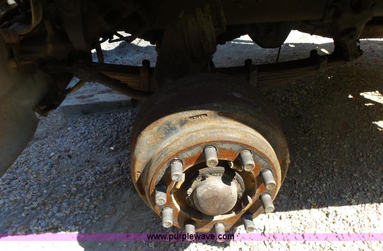 image for item L2029 1994 Ford LT8000 mixer truck