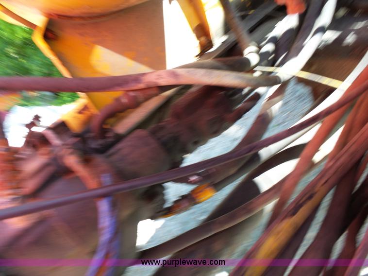 image for item L2029 1994 Ford LT8000 mixer truck