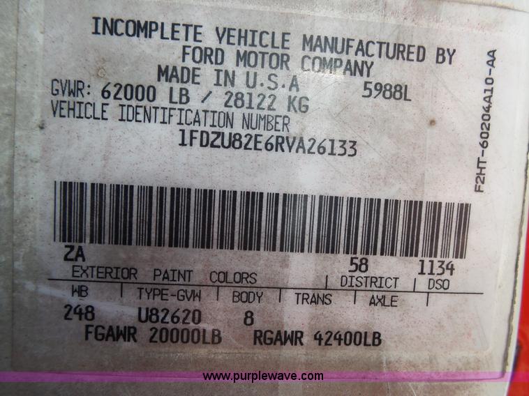 image for item L2029 1994 Ford LT8000 mixer truck