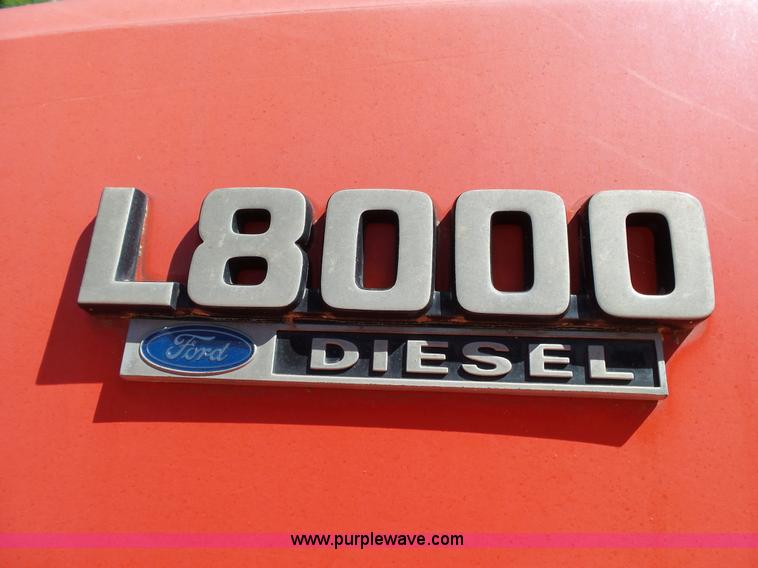 image for item L2029 1994 Ford LT8000 mixer truck