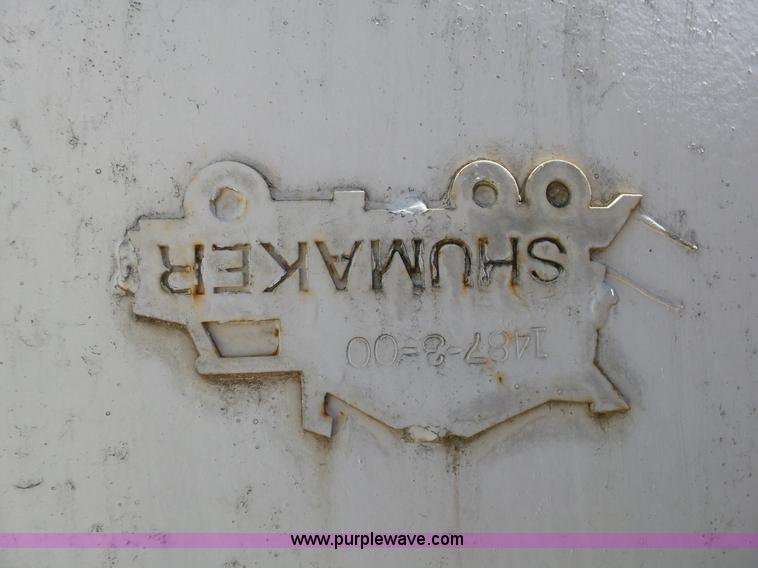 image for item L2030 1989 Ford LT8000 mixer truck