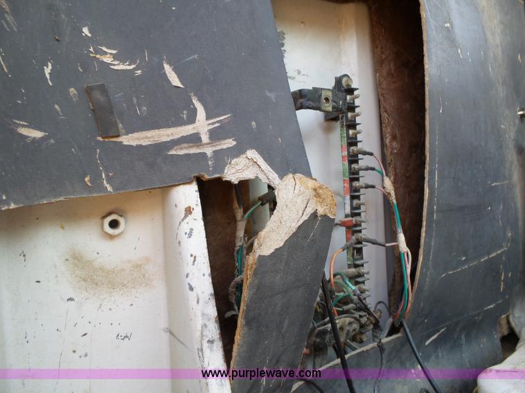 image for item L2030 1989 Ford LT8000 mixer truck