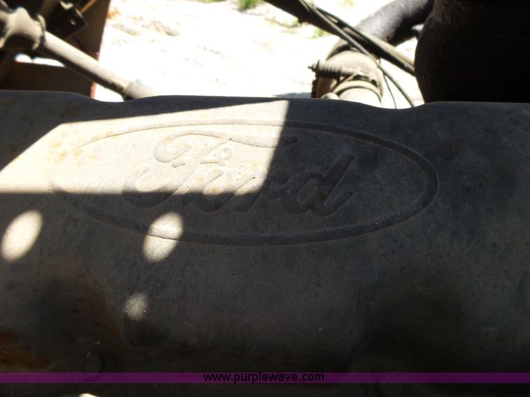 image for item L2030 1989 Ford LT8000 mixer truck