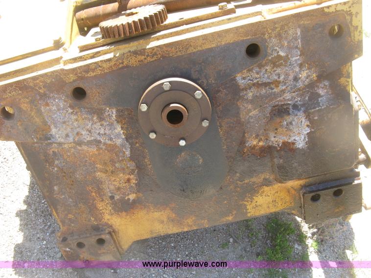 image for item L3828 Hyster W6F winch