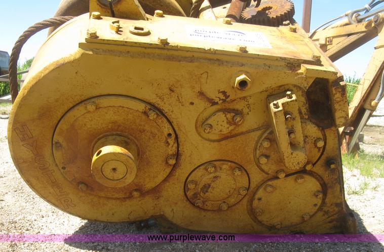 image for item L3828 Hyster W6F winch