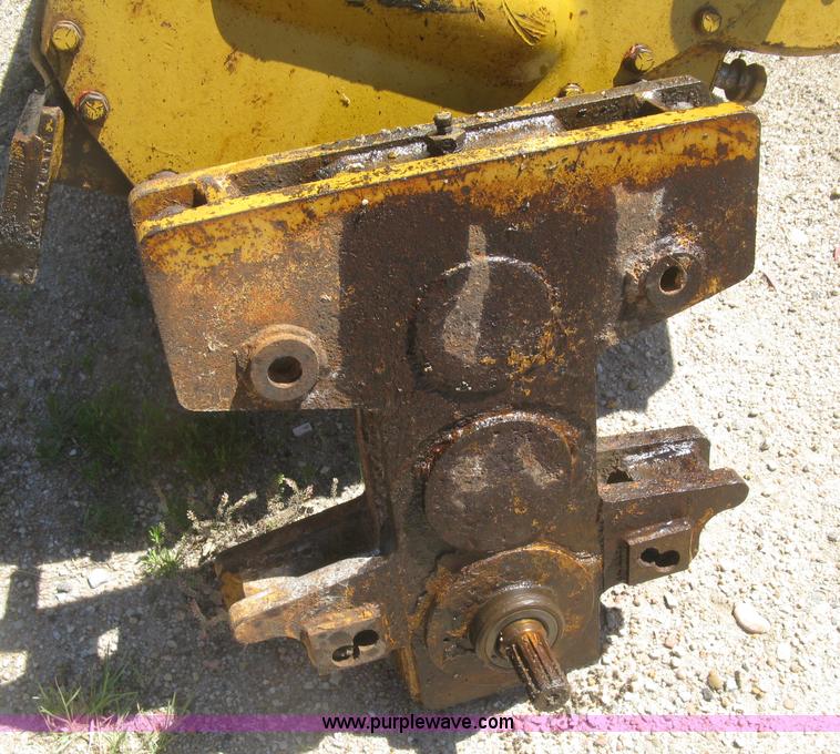 image for item L3828 Hyster W6F winch