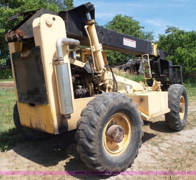 image for item L5251 1981 Pettibone B66 telehandler