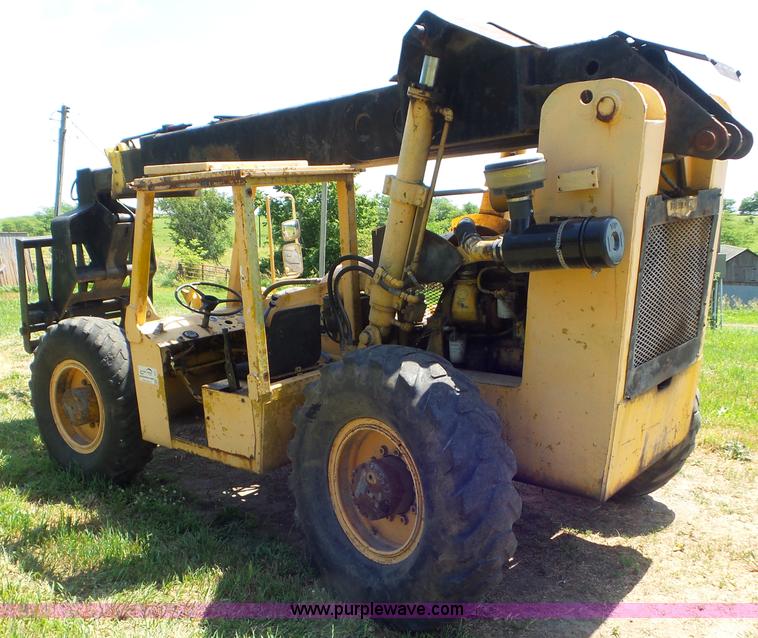 image for item L5251 1981 Pettibone B66 telehandler