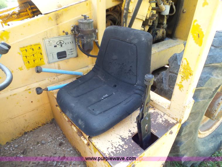 image for item L5251 1981 Pettibone B66 telehandler