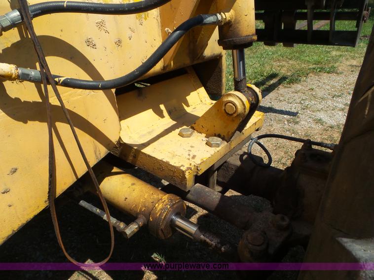 image for item L5251 1981 Pettibone B66 telehandler