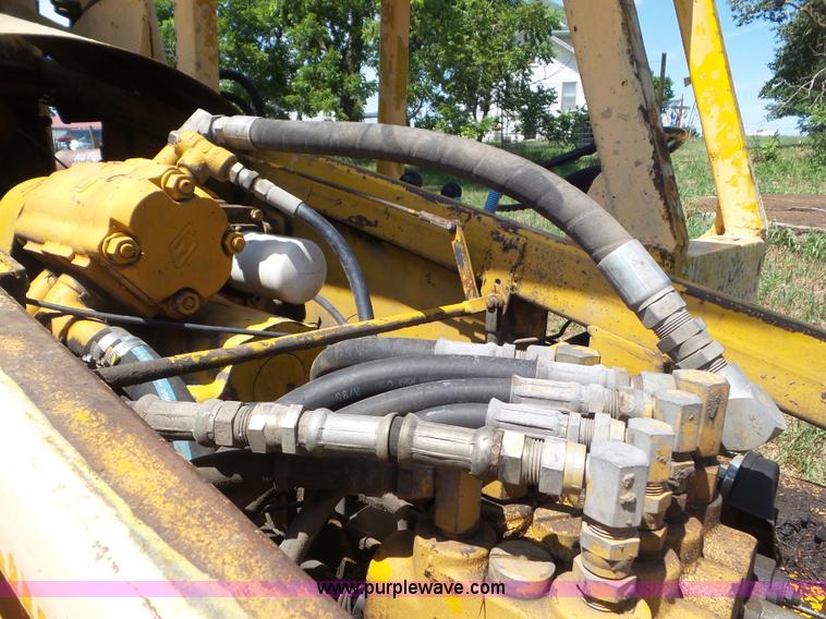 image for item L5251 1981 Pettibone B66 telehandler