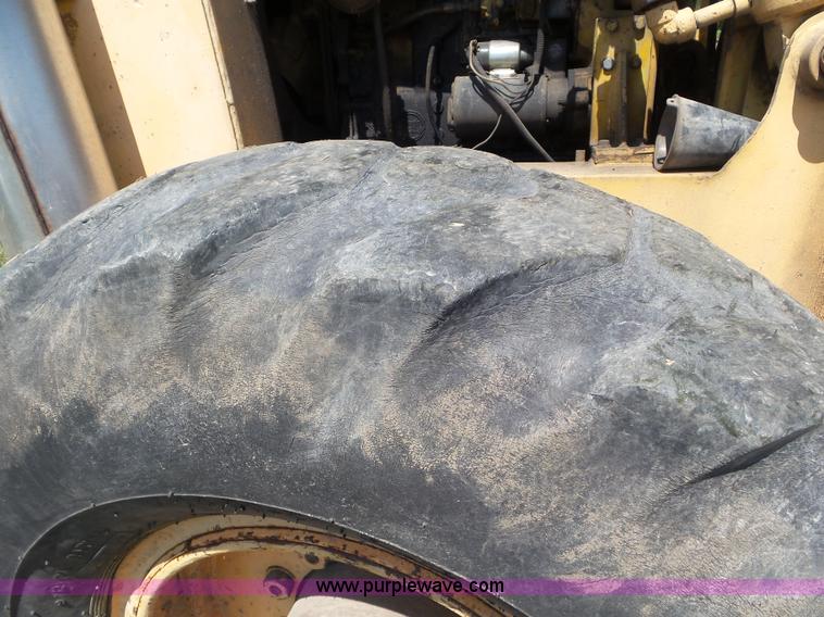 image for item L5251 1981 Pettibone B66 telehandler