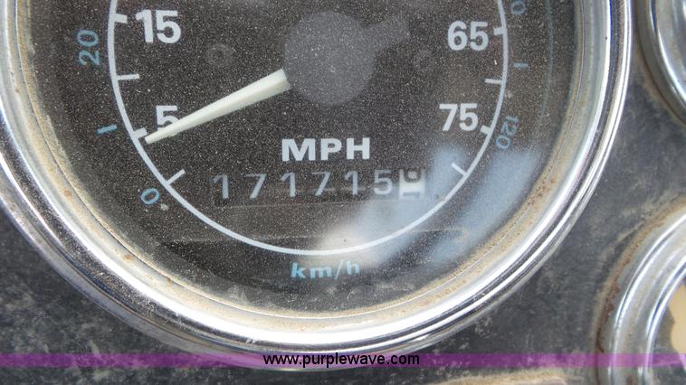 image for item L5267 1997 Ford LT9000 mixer truck